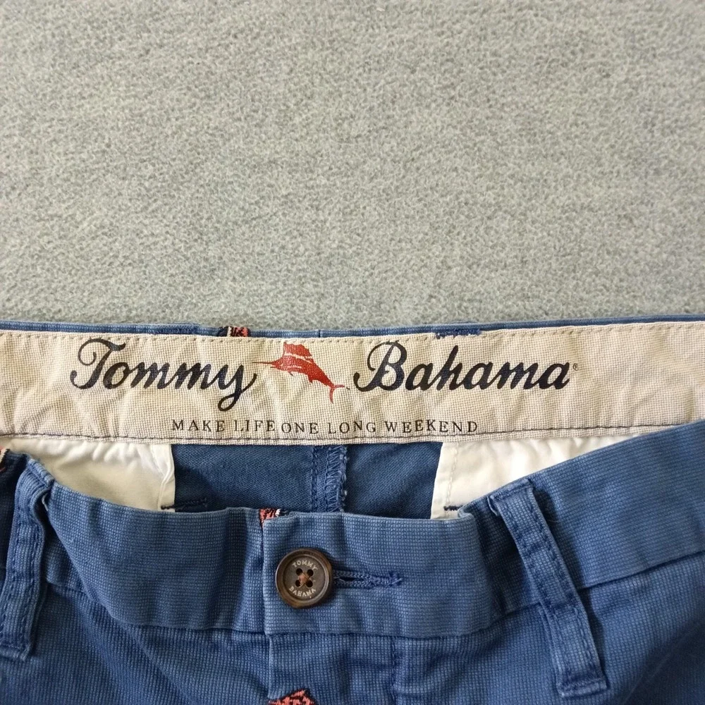 Tommy Bahama Mens Blue Marlin Embroidered Chino Shorts Size 33